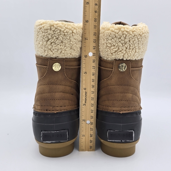 NWOT Tommy Hilfiger Rainah Faux Fur Lined Water-Resistant Boots, Women's 9M - Picture 7 of 16